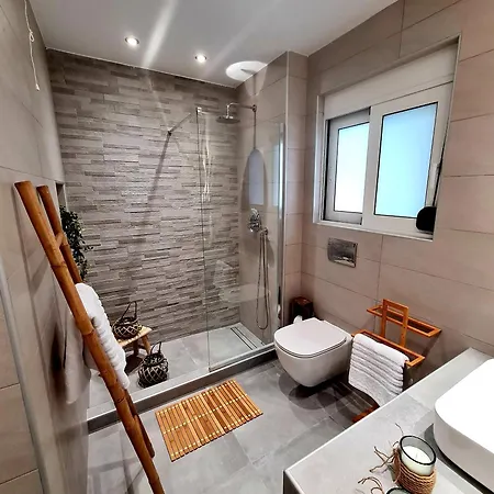 Center Luxury Spacious A&m * Rhodes City