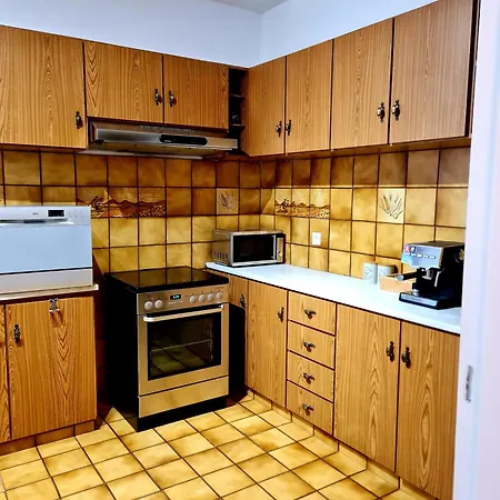 Center Luxury Spacious A&m 아파트 *