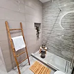 Lejlighed Center Luxury Spacious A&m